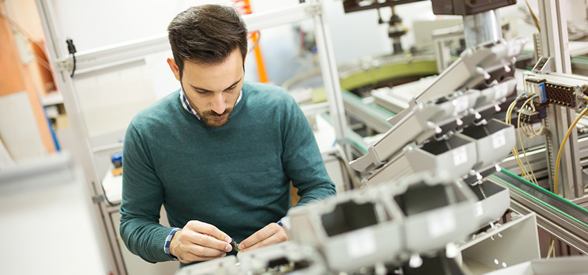 Wie wird man Ingenieur für Maschinenbau?