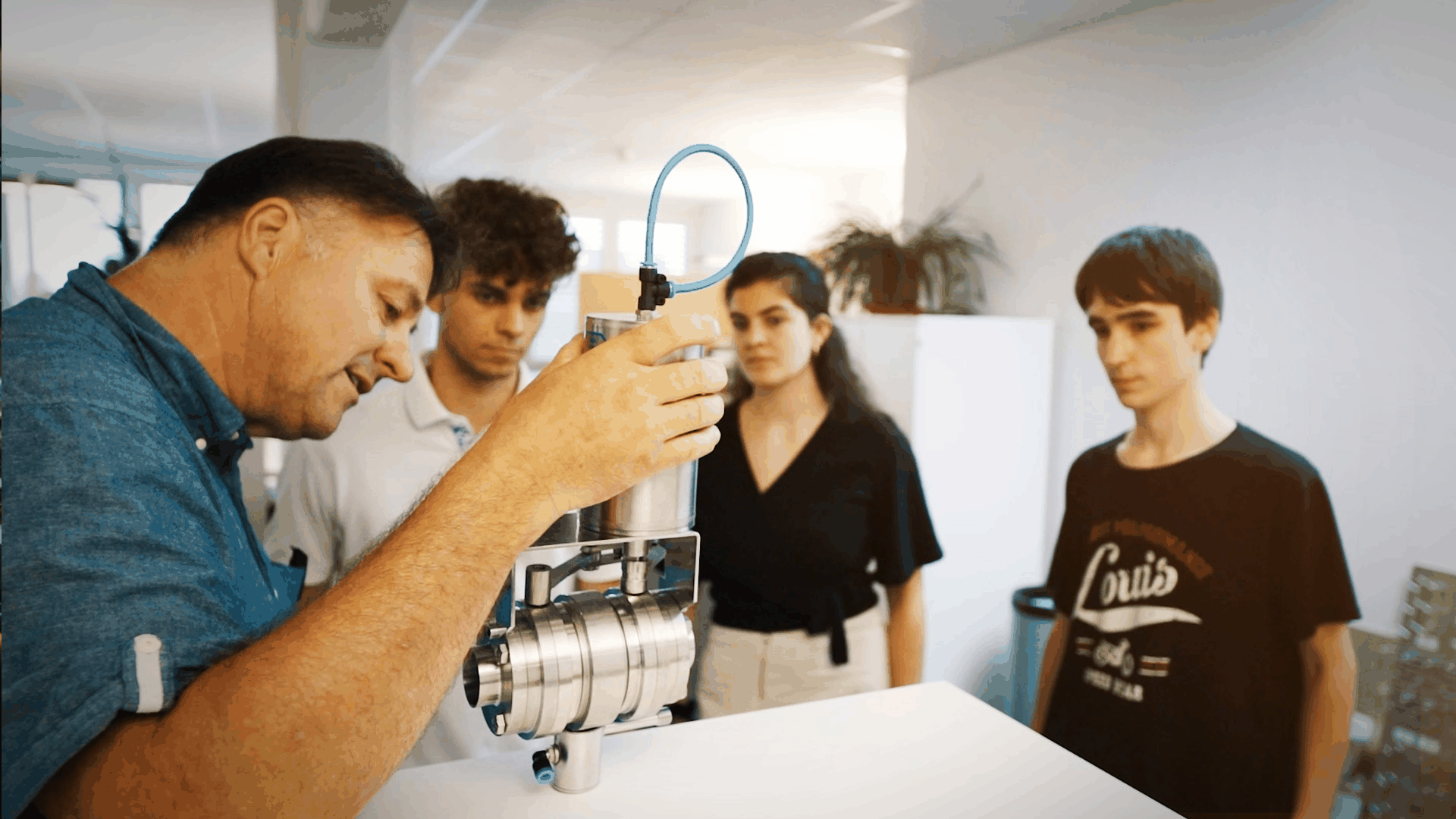 Waldner Laboreinrichtungen SE & Co. KG